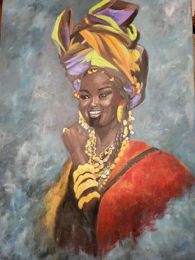 Femme africaine souriante / tatouage